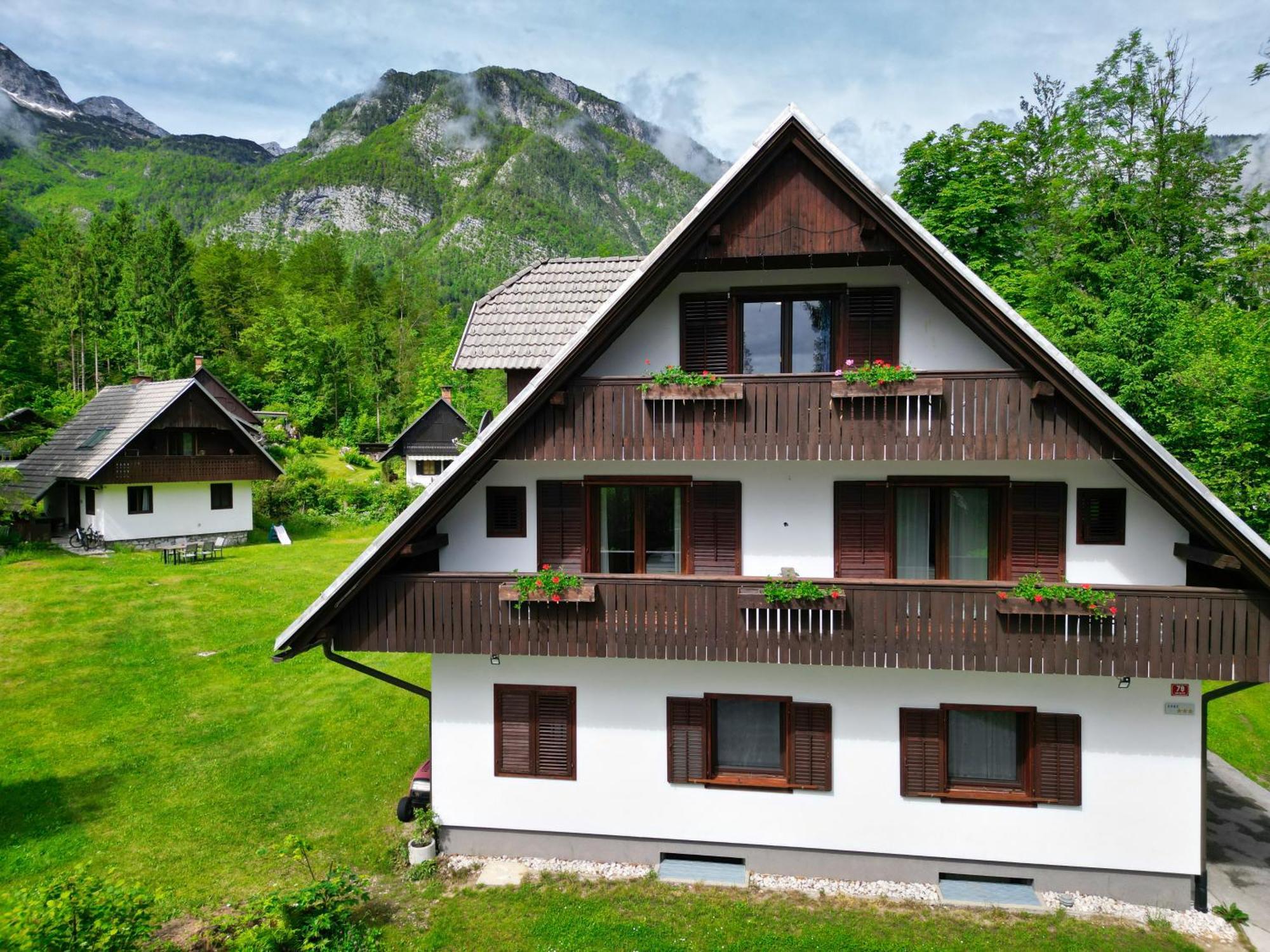 Sobe In Apartmaji Pri Ukcu Bohinj Eksteriør bilde