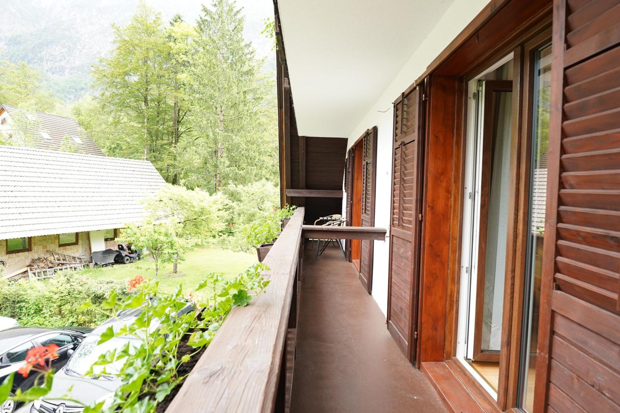 Sobe In Apartmaji Pri Ukcu Bohinj Eksteriør bilde